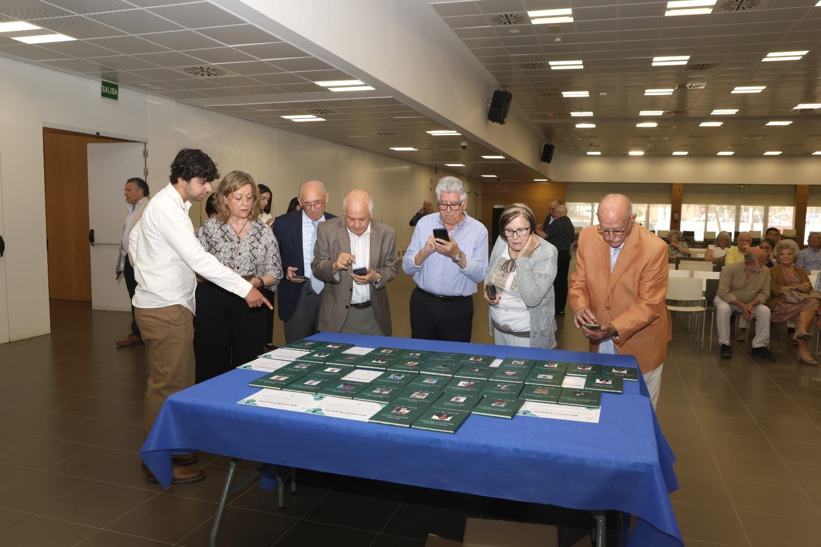 Acto institucional de entrega de biografías de vida en Valencia